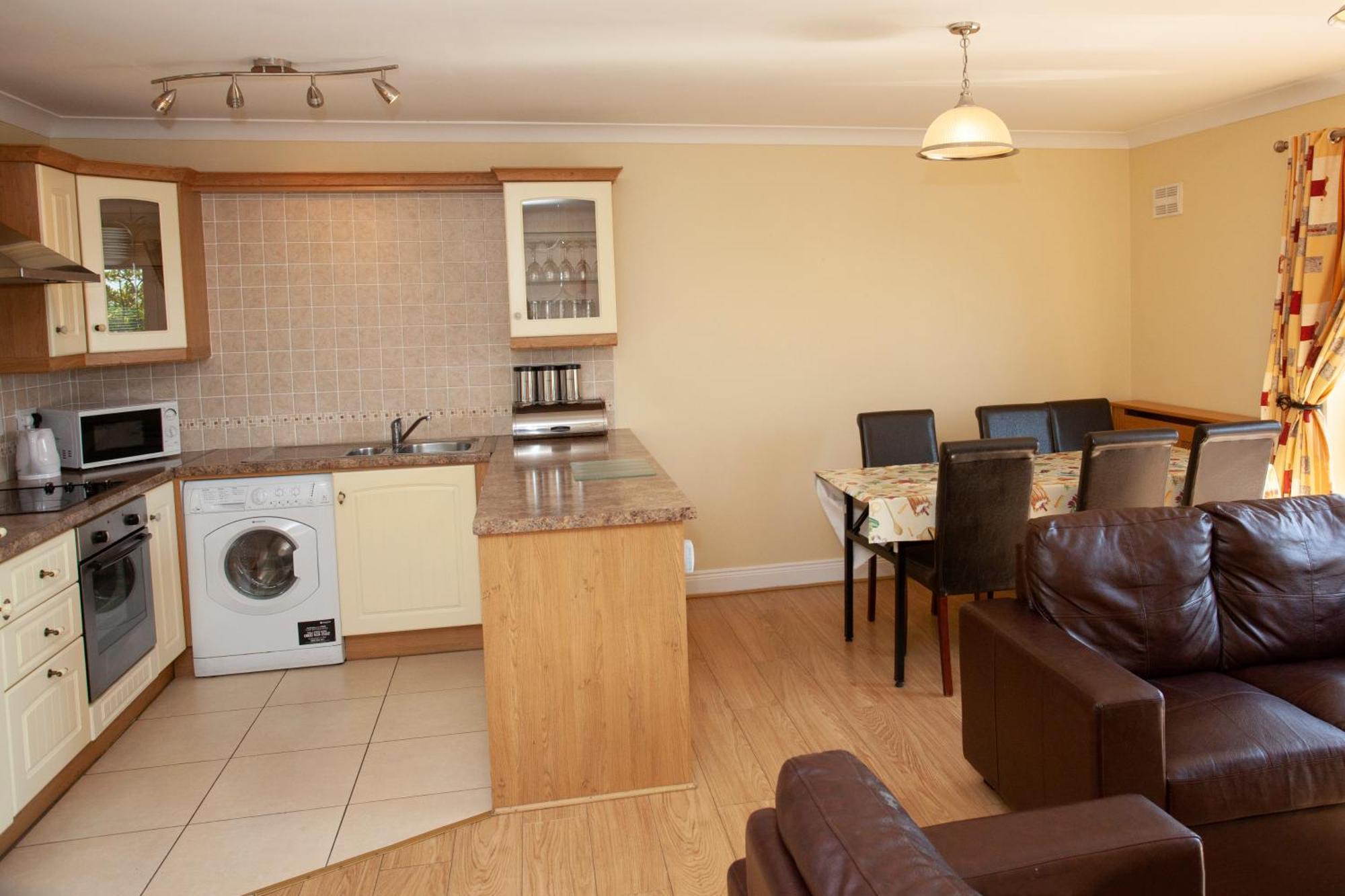 Knightsbrook Hotel Courtyard Accommodation Trim Extérieur photo