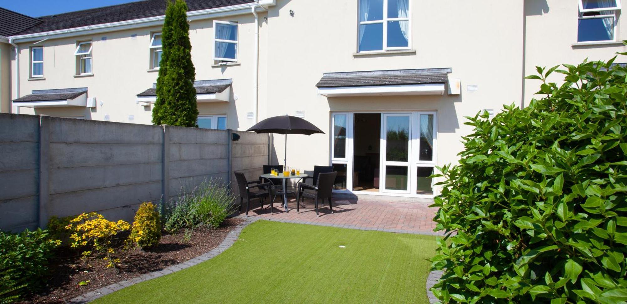 Knightsbrook Hotel Courtyard Accommodation Trim Extérieur photo