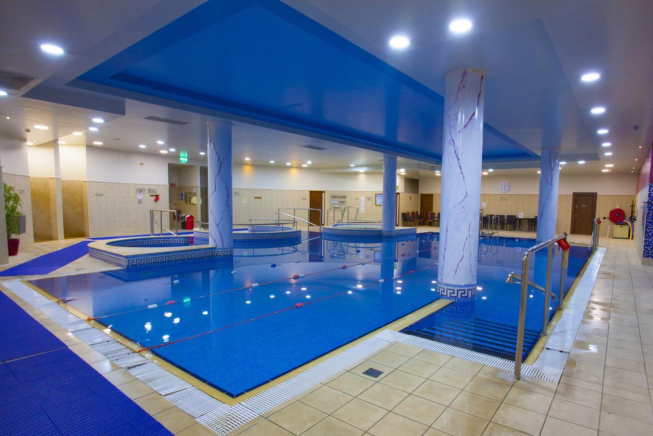Knightsbrook Hotel Courtyard Accommodation Trim Extérieur photo